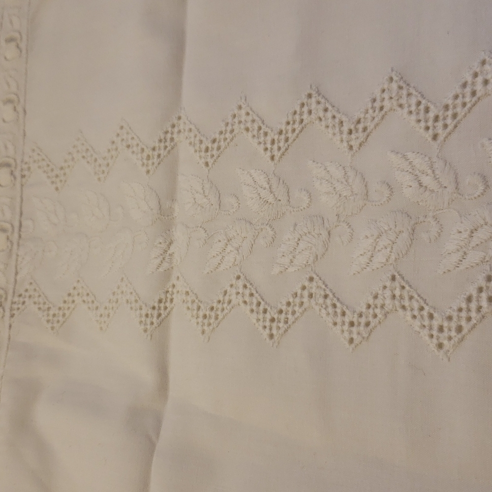 𝅺jonelle Pillow Case Cover Bedding White lace intricate decoration scallop - Picture 4 of 10